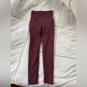 DFYNE dynamic maroon leggings